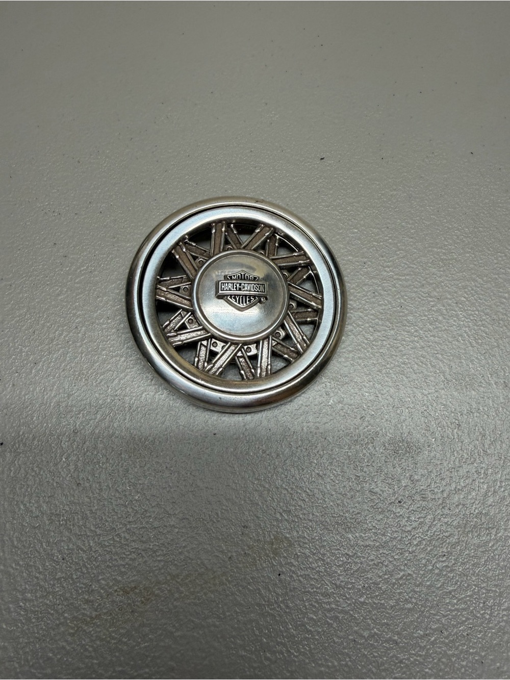 Harley-Davidson Silver Metal Wheel Hub Center Emblem belt buckle